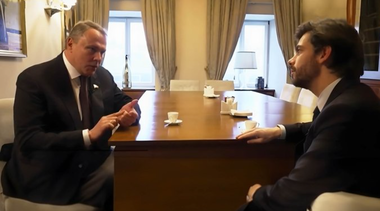 Un descendent al scriitorului rus Lev Tolstoi, Piotr Tolstoi, ameninţă cu un atac nuclear la Paris. ”Calculăm”, declară acest apropiat al lui Putin