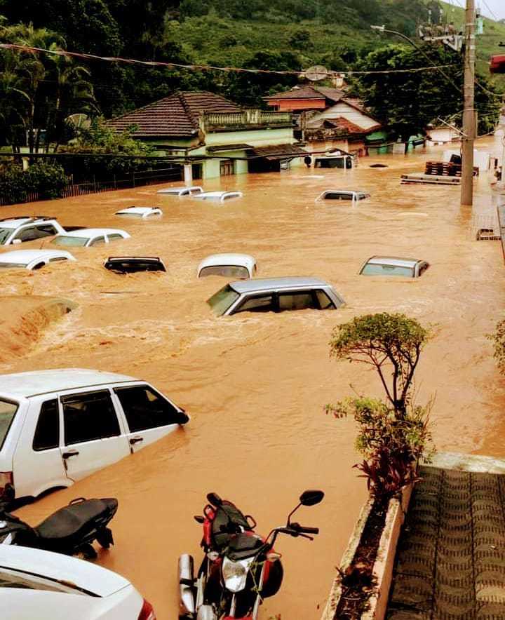 Cel puţin 25 de morţi în Brazilia, după o furtună extremă care a urmat unui val de căldură în care temperatura la Rio de Janeiro s-a resimţit ca 62 de grade - VIDEO