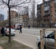 UPDATE - Mai multe explozii s-au auzit la Kiev, alerta aeriană a fost declanşată - VIDEO. Ambasada SUA: Rusia trage cu rachete hipersonice / Rachetele au fost trase din Crimeea / Zece răniţi / O clădire cu trei etaje din centru a fost avariată