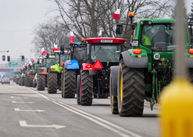 Polonia evocă o apropiere în problema agricolă cu Ucraina, înaintea unei reuniuni a guvernelor ucrainean şi polonez la Varşovia. Cei 27, împărţiţi în privinţa restricţiilor de impus Ucrainei. Franţa şi Ungaria împotriva Germaniei