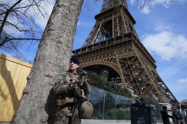 Militari polonezi urmează să participe la securizarea Jocurilor Olimpice de la Paris, în cadrul unei coaliţii internaţionale înfiinţate de Franţa în acest sens