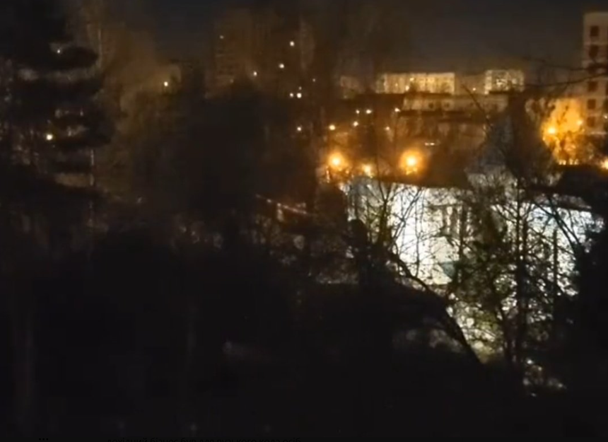 Cel puţin un mort în regiunea ucraineană Liov, în urma unor atacuri ruseşti cu rachetă de croazieră. Nouă rachete şi nouă drone doborâte în Ucraina. Infrastructuri energetice lovite în atacuri nocturne în sud, anunţă Ukrenergo