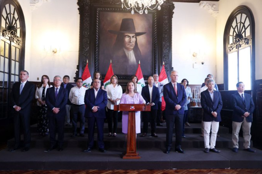 O treime a Guvernului din Peru demisionează în urma scandalului ”Rolexgate” în centrul căruia se află preşedinta Dina Boluarte, acuzată de îmbogăţire ilicită