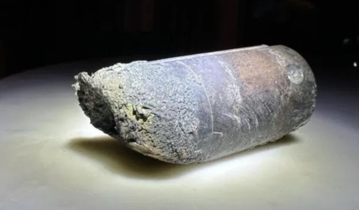 NASA analizează un obiect căzut pe o casă în Florida