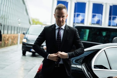 Ungaria îşi menţine veto-ul faţă de candidatura lui Mark Rutte la NATO. Péter Szijjártó: Acum este momentul ca un stat membru din Europa Centrală să dea secretarul general