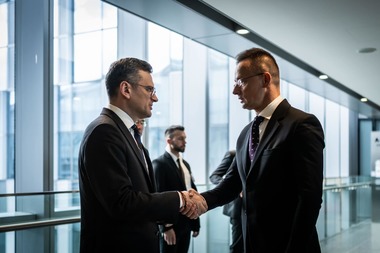 Ungaria îndulceşte tonul: În ultimele săptămâni, am luat măsuri suplimentare pentru a reconstrui încrederea reciprocă în relaţiile dintre Ungaria şi Ucraina / Întâlnire, joi, între miniştrii educaţiei