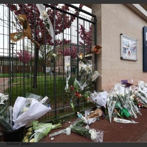 Patru tineri au fost inculpaţi pentru crimă în Franţa, după moartea unui adolescent bătut la şcoală