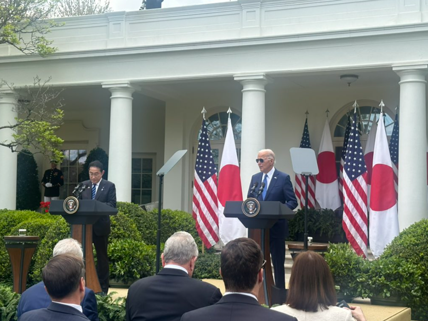 SUA, Japonia şi Australia lansează un sistem de apărare aeriană comun, anunţă Biden în cursul unei vizite a lui Kishida
