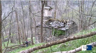 Un caz complicat şi misterios: O tânără franţuzoaică găsită moartă într-o biserică dezafectată din Italia căuta fantome în urma unei posibile provocări pe Tik Tok, potrivit poliţiei