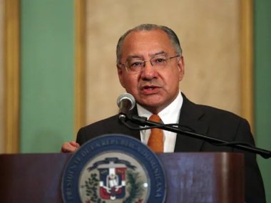 Fost ambasador american, spion pentru Cuba, condamnat la 15 ani de închisoare
