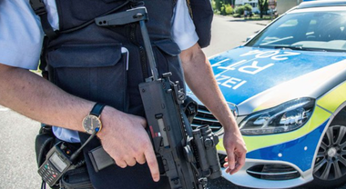Doi presupuşi spioni ruşi, arestaţi în Bavaria, fiind acuzaţi că plănuiau acte de sabotaj pentru a împiedica susţinerea militară a Ucrainei. Între ţinte, instalaţii folosite de trupe americane staţionate în Germania