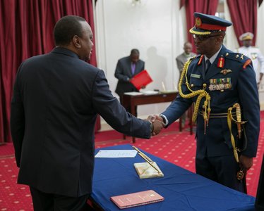 Şeful armatei din Kenya şi alţi 9 oficiali militari au murit într-un accident de elicopter