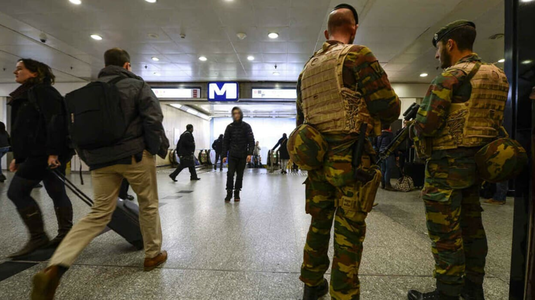 Un rănit într-o agresiune cu cuţitul la Gara Bruxelles-Midi. O persoană arestată, două căutate, anunţă poliţia
