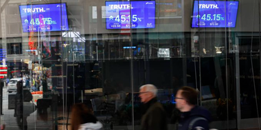 Trump are de primit acţiuni suplimentare de la grupul său media, Trump Media and Technology Group (TMTG), în valoare de 1,17 miliarde de dolari