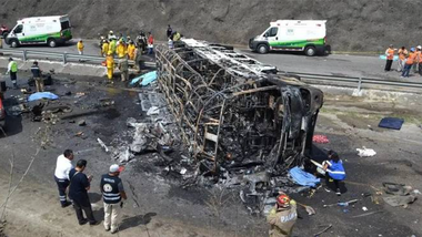 Cel puţin 14 morţi şi 31 de răniţi în Mexic, într-un accident rutier la periferia capitalei