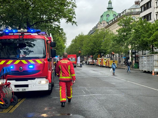 UPDATE-Trei morţi şi un rănit la Paris, într-un incendiu într-un bloc de şapte etaje în arondismentul al II-lea. Un mort şi trei răniţi în alt incendiu, în arondismentul al XV-lea