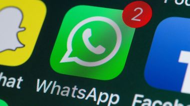 Metoda „Accidentul” face ravagii în Spania. Peste 100 de persoane au fost arestate pentru înşelăciune pe WhatsApp
