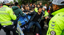 Ciocniri şi zeci de arestări la adunări de 1 Mai la Istanbul, plasat sub stare de asediu