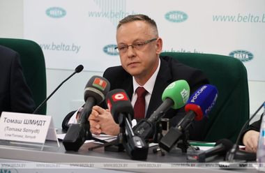 Parchetul polonez deschide o anchetă cu privire la spionaj, după ce un judecător, Tomasz Szmydt, cere azil politic în Belarus