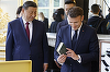 Macron i-a oferit cadou lui Xi, între altele coniac şi "Notre-Dame de Paris"