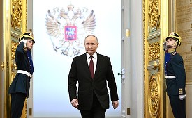 UPDATE- Vladimir Putin, la al cincilea mandat. În alocuţiunea după învestire a promis că Rusia va trece „cu demnitate” prin „perioada dificilă, de etapă”/ Discursul liderului de la Kremlin: Nu refuzăm să ne angajăm în dialog cu ţările occidentale - FOTO