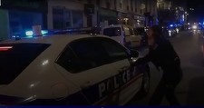 Doi poliţişti din Paris au fost răniţi după ce un bărbat i-a împuşcat în interiorul secţiei de poliţie