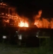 Incendiu la o rafinărie din Kaluga, în Rusia, în urma unui atac cu dronă din Ucraina - VIDEO