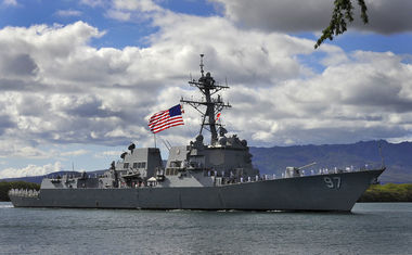 Armata chineză afirmă că a "alungat" un distrugător american, care "a încălcat grav suveranitatea şi securitatea Chinei"