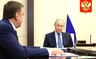 Ce însărcinări i-a dat Putin lui Nikolai Patruşev, influentul său aliat pe care l-a detronat de la conducerea Consiliului rus de Securitate. Putin se înconjoară de o elită mai tânără din rândul căreia şi-ar putea alege un succesor - FOTO
