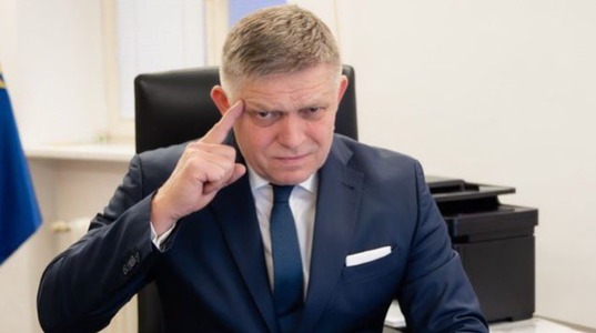 Fico se află într-o stare stabilă, dar în continuare ”foarte gravă”, după ce a fost rănit prin împuşcare, anunţă vicepremierul Robert Kalinak. El a fost operat timp de cinci ore şi rămâne la terapie intensivă, anunţă Spitalului Roosevelt din Banska Bystri