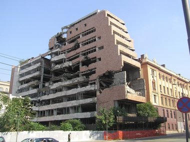 Serbia concesionează fostul sediu al armatei iugoslave firmei ginerelui lui Trump