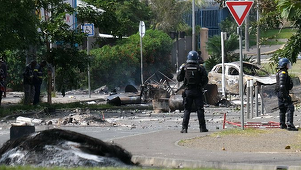 

Trei români au anunţat autorităţile că se află în Noua Caledonie / Consulatul General al României la Paris monitorizează situaţia lor şi este pregătit să intervină dacă este nevoie