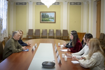 Adjunctul şefului Oficiului Preşedintelui Ucrainei, întâlnire cu responsabil NATO: Ucraina şi armata ucraineană protejează flancul estic al NATO de mai bine de doi ani. Avem nevoie urgentăca apărarea noastră aeriană să fie consolidată 