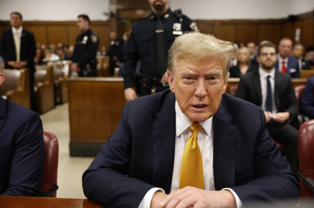 Trump nu este chemat la bară de apărare în procesul de la New York, după ce judecătorul evacuează sala, din cauza atitudinii unui martor al miliardarului
