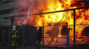 Drone ruseşti au lovit obiective energetice şi au întrerupt curentul electric în regiunea ucraineană Sumî