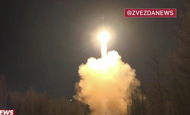 Pentagon: Rusia a lansat probabil săptămâna trecută o armă spaţială. Aceasta se află acum pe aceeaşi orbită cu un satelit al guvernului american
