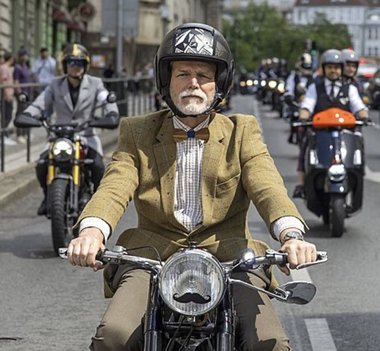 Preşedintele ceh a fost rănit în timp ce conducea motocicleta
