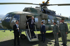 Premierul armean Nikol Paşinian anunţă o aterizare de urgenţă a elicopterului în care se afla, într-o zonă muntoasă, din cauza unor condiţii nefavorabile