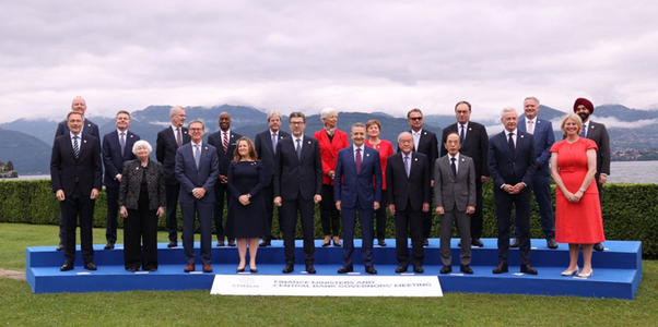 Miniştrii de Finanţe din G7 vizează un acord de principiu cu privire la folosirea veniturilor generate de activele ruse blocate