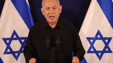Amnesty International cere Curţii Penale Internaţionale să ancheteze Israelul cu privire la ”crime de război”, acuzându-l de uciderea a 44 de civili palestinieni, inclusiv 32 de copii, în aprilie. ”Aceste atacuri devastatoare au decimat familii şi au luat viaţa a 32 de copii”