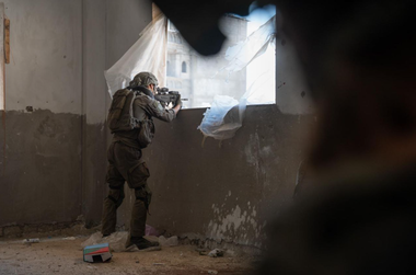 Armata egipteană anunţă o  anchetă în urma uciderii unui grănicer egiptean în ”tiruri” la frontiera cu oraşul palestinian Rafah