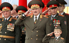 Lukaşenko suspendă prin decret participarea Belarusului la Tratatul FCE privind reducerea armamentului în Europa