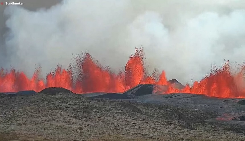 O nouă erupţie vulcanică a declanşat evacuarea în sud-vestul Islandei - VIDEO