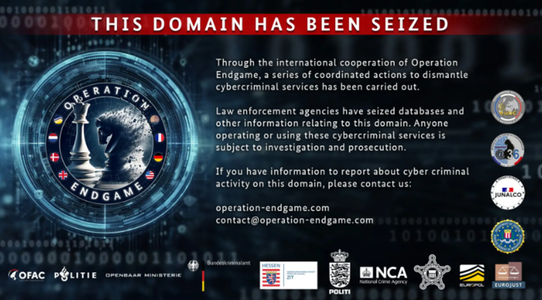 Europol arestează patru hackeri în Ucraina şi Armenia în Operaţiunea ”Endgame”, o vastă operaţiune mondială împotriva malware-ului. 20 de percheziţii în patru ţări, 100 de severe deconectate în Europa, SUA şi Canada