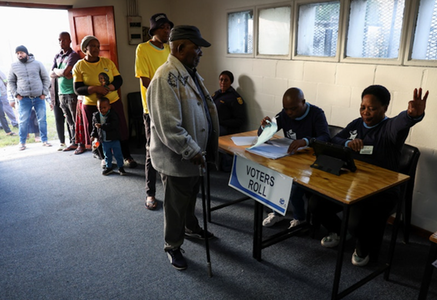 Primele rezultate ale alegerilor din Africa de Sud indică faptul că ţara se îndreaptă spre cea mai mare schimbare politică de după apartheid