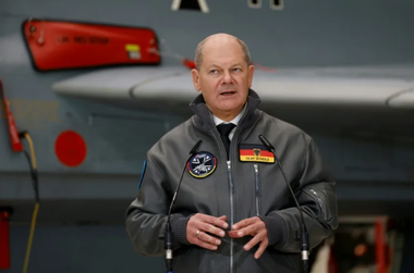 Germania urmează să cumpere 20 de avioane de tip Eurofighter, anunţă Scolz la deschiderea Salonului Internaţional de Aeronautică şi Spaţiu de la Berlin