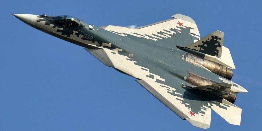 Ucraina susţine că a lovit în premieră un avion de luptă rusesc de ultimă generaţie, un Su-57 - FOTO