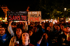 Manifestaţie la Paris împotriva victoriei extremei drepte în alegerile europene. ”Tinerii fac ceva pe Frontul Naţional!”