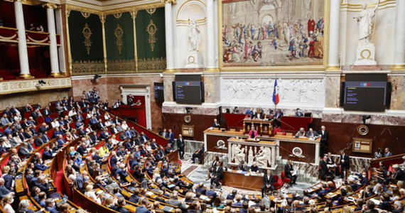 Precedente dizolvări ale Adunării Naţionale franceze au marcat istoria Republicii a V-a franceze