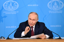 UPDATE-Putin stabileşte capitularea Ucrainei drept condiţie unei păci negociate şi face dezvăluiri-surpriză. Voia să cucerească Mariupolul şi un pod terestru prin sudul ţării pentru a lega Rusia şi Crimeea